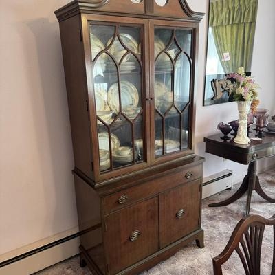 Duncan Phife China Cabinet