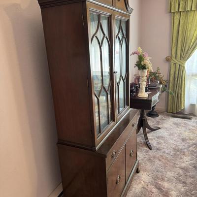 Duncan Phife China Cabinet