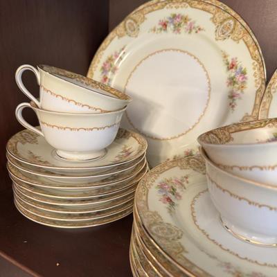 Noritake Barrett Full China Set