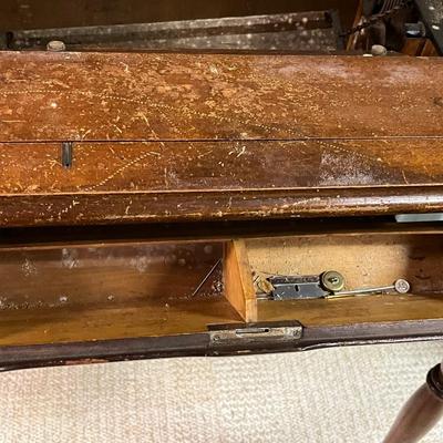 LOT 425: Vintage Sewing Machine Table and Bench