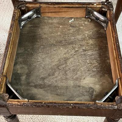 LOT 425: Vintage Sewing Machine Table and Bench