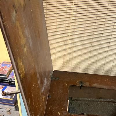 LOT 425: Vintage Sewing Machine Table and Bench