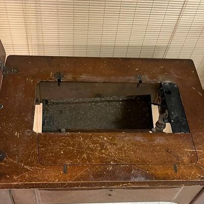 LOT 425: Vintage Sewing Machine Table and Bench