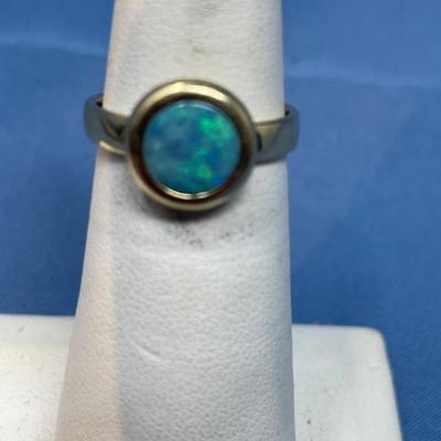 Sale Photo Thumbnail #592: 1.8 grams total weight.  Size 6 ring.  No stone damage. This is a very old ring, possibly Victorian era!