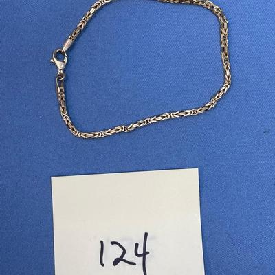 Sale Photo Thumbnail #596: Unique chain pattern. 6.6 grams total weight.