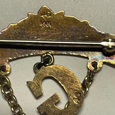 Sale Photo Thumbnail #622: This is a great vintage piece!  2.25" tall!  4.6 grams total weight. No damage or excessive wear!