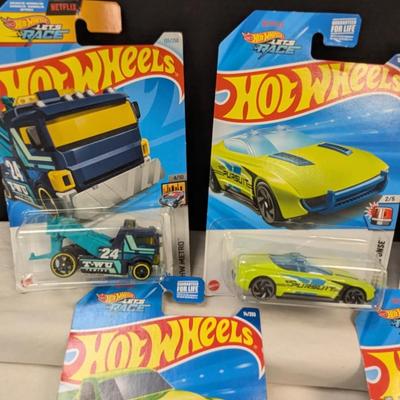 NETFLIX Hot Wheel Let's Race Die-cast Vehicles