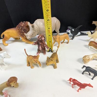 Vintage Plastic Animal Figures - Various Markings