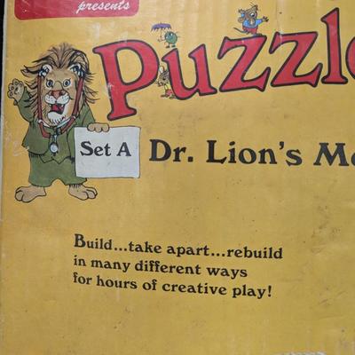Vintage Playskool Richard Scarry's Puzzletown Set A - Dr. Lion's Medical Center