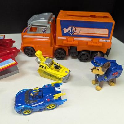 Paw Patrols Dogs & Vehicles