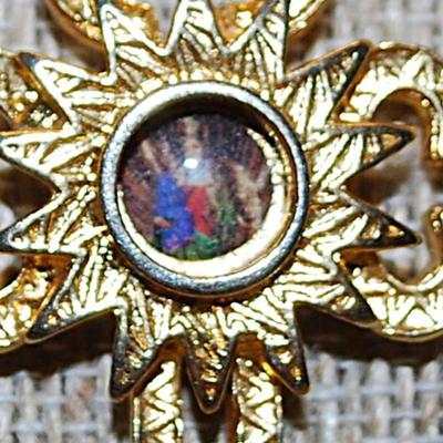 Bright Gold Colored "TABERNACLE" CROSS/PENDANT (2" x 1¼") on a Gold Tone Necklace Chain 18" L