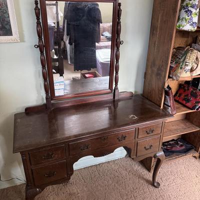 Mahogany Desk with Mirror Project Piece