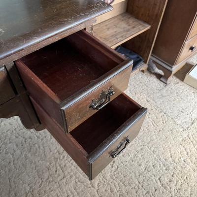 Mahogany Desk with Mirror Project Piece