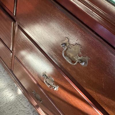 Dresser with Mirror 283