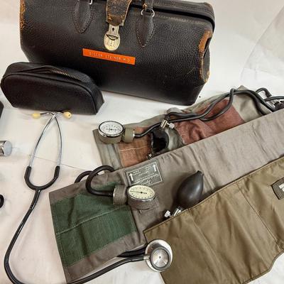 Sale Photo Thumbnail #48: Classic doctor's bag, vintage medical examination items as shown in photos.
