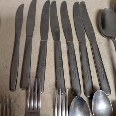 Miscellaneous forks, spoons, and knives