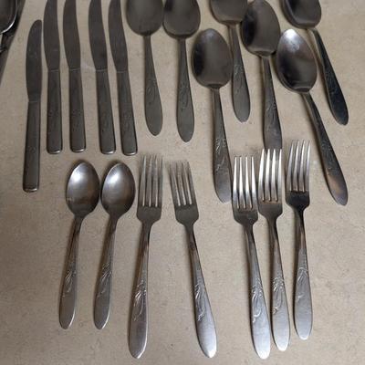 Miscellaneous forks, spoons, and knives