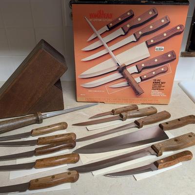 13 piece knife set with counter block