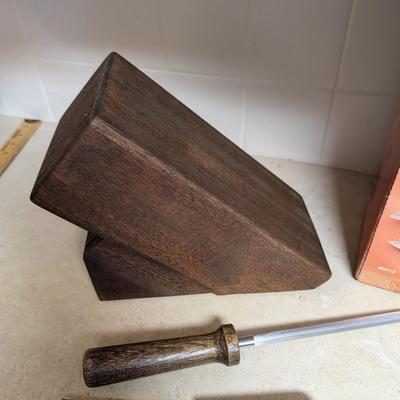 13 piece knife set with counter block