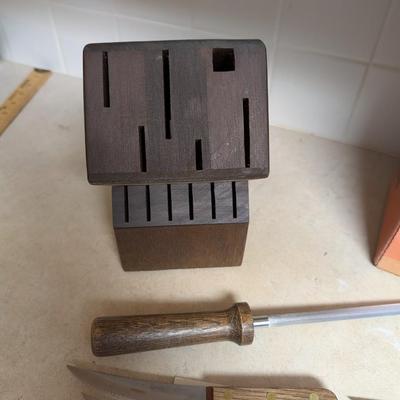 13 piece knife set with counter block