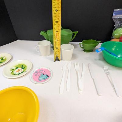 Plastic & Tin Children's Fruits & Veggies & Cups & Bowls