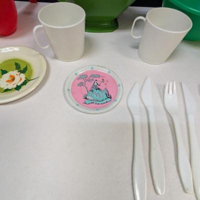 Plastic & Tin Children's Fruits & Veggies & Cups & Bowls