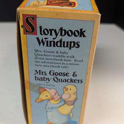 Mrs. Goose & Baby Quackers Storybook Windups
