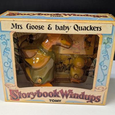 Mrs. Goose & Baby Quackers Storybook Windups
