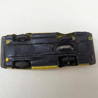 Vintage Die-cast & Tin Toys - Corgi - Dinky Toys Army 1 Ton Cargo Truck