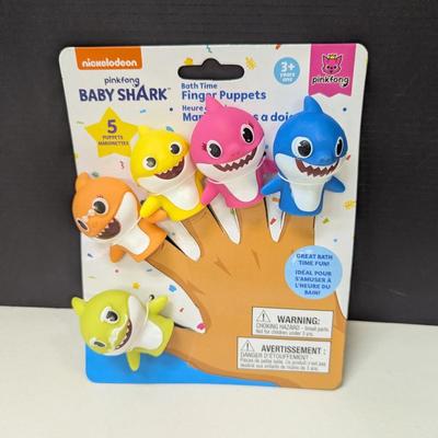 Nickelodeon Baby Shark Finger Puppets