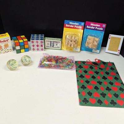 Wooden Bender Puzzle - Card Games - Cubes