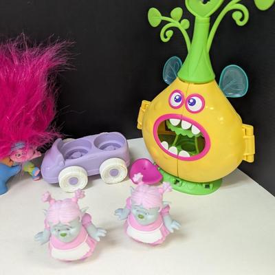 Hasbro 2017 Dream Works Trolls Camp Critter Pod Play Set