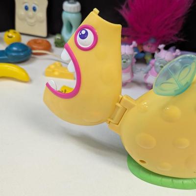 Hasbro 2017 Dream Works Trolls Camp Critter Pod Play Set