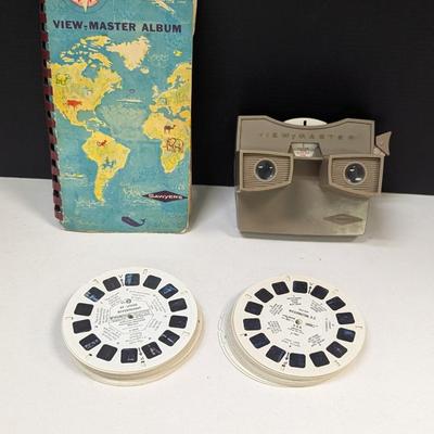 1960's Sawyers Viewmaster w/ Album & 30+ Tourist Attraction Reels