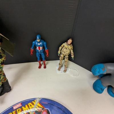 Superheroes & Cowboy Figures - 1996 Hasbro Snake Eyes GI Joe Articulated Action FIgure & 2009 Rise Of The Cobra GI Joe Duke