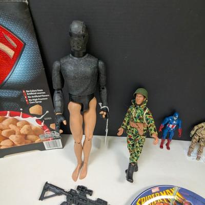 Superheroes & Cowboy Figures - 1996 Hasbro Snake Eyes GI Joe Articulated Action FIgure & 2009 Rise Of The Cobra GI Joe Duke