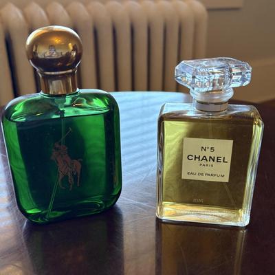 Chanel N°5 and Ralph Lauren Polo (B2-BC)