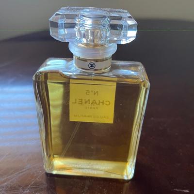 Chanel N*5 and Ralph Lauren Polo (B2-BC)