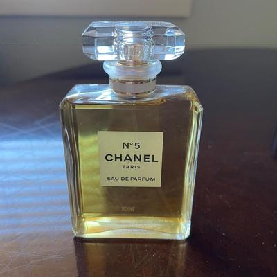 Chanel N*5 and Ralph Lauren Polo (B2-BC)