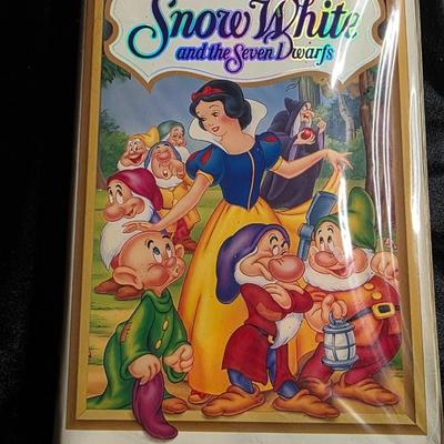 Walt Disney Masterpiece Collection – Snow White and the Seven Dwarfs (VHS Clamshell)