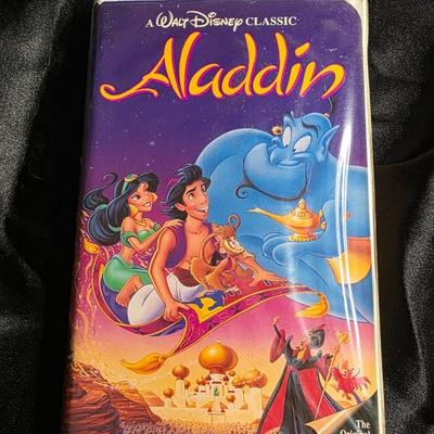 Walt Disney Masterpiece Aladdin VHS - 1993 Black Diamond Era Clamshell Case