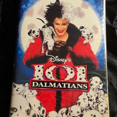 Walt Disney Masterpiece 101 Dalmatians VHS - 1992 Black Diamond Edition Clamshell