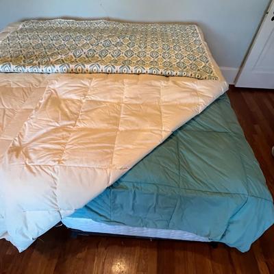 King & Queen Bedding (B2-BC)