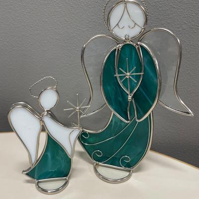 Green and white stain glass angels