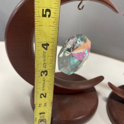 Crystals on wood ornament stands