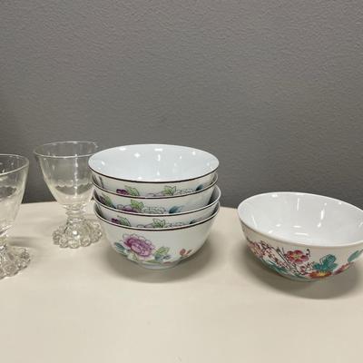 Japanese bowls and 2 clear glass cups