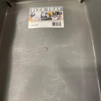 2 flex tray baskets and other organizers