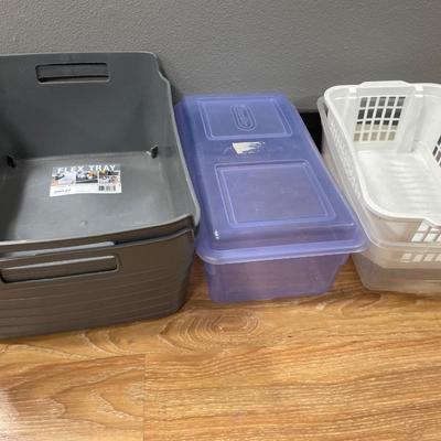 2 flex tray baskets and other organizers