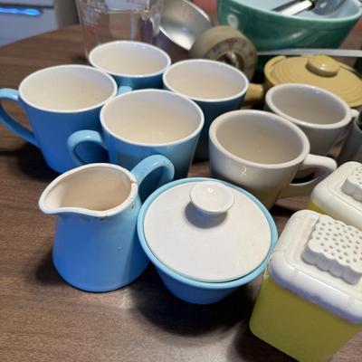 Vintage Kitchen Assortment 286