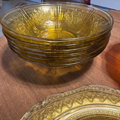 Depression Glass Nice Sets